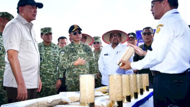 Panen Kedelai Garuda Merah Putih di Lampung, Bukti Komitmen TNI Dukung Ketahanan Pangan