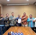 Pelindo Regional 4 dan Eastern Pearl Flour Mills Teken Kerja Sama Penguatan Layanan Logistik KTI