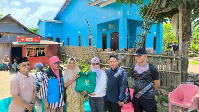 Komitmen Tuntaskan KME, Bupati dan Baznas Gowa Kembali Salurkan Bantuan