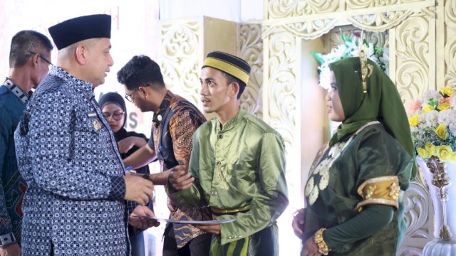 Wali Kota Munafri Arifuddin menghadiri  Isbat Nikah Massal sebagai salah satu rangkaian kegiatan Hari Ulang Tahun (HUT) ke-418 Kota Makassar.