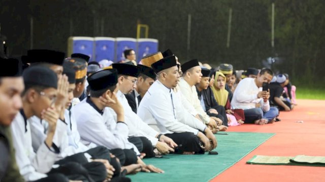 Semarak HUT ke-418, Wali Kota Munafri Apresiasi 100 Hafitdz dan Beri Bantuan 418 Anak Panti