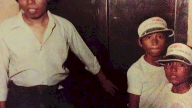 Instagram (@Desta80s)