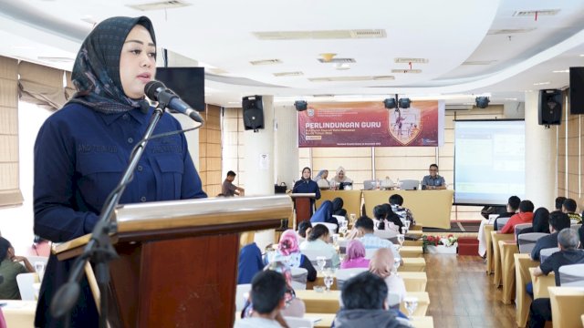 Prihatin dengan Kondisi Guru, Andi Tenri Uji Sosialisasikan Perda No.05 Tahun 2022