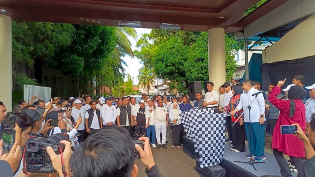 Munafri Bareng Mentan Amran dan Idrus Marham Meriahkan Jalan Santai KKSS di Makassar