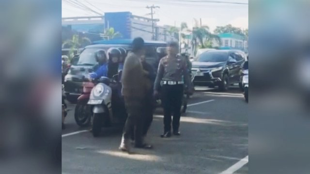 Polisi Nyaris Dipukul Pengendara Saat Operasi Zebra 2025 di Maros
