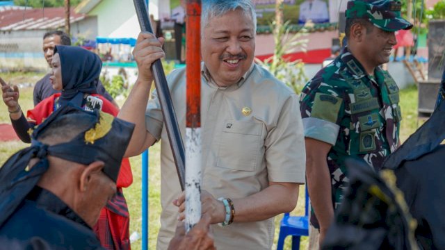 Hasil Gabah Melimpah, Bupati Pinrang Apresiasi Kinerja Petani 