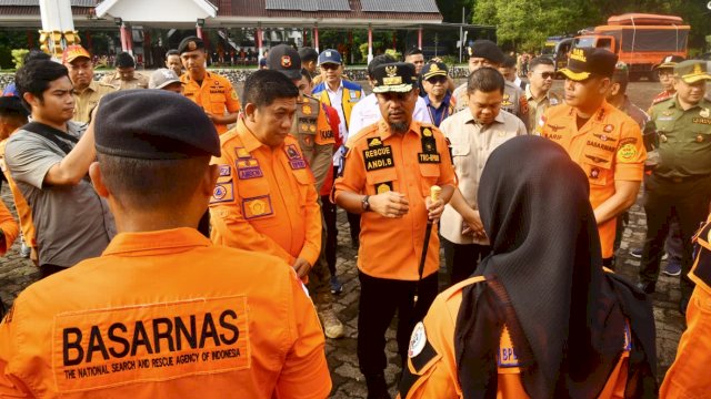 Badan Penanggulangan Bencana Daerah (BPBD) Provinsi menggelar Apel Kesiapsiagaan untuk mengantisipasi potensi bencana hidrometeorologi pada puncak musim penghujan akhir tahun. 
