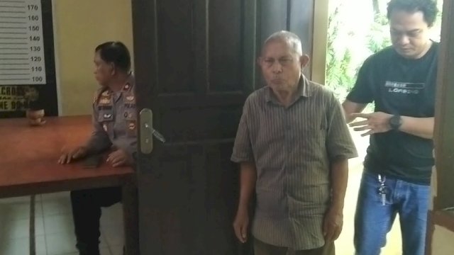 Herianto lansia yang membawa Ibrahim kini diamankan aparat kepolisian.