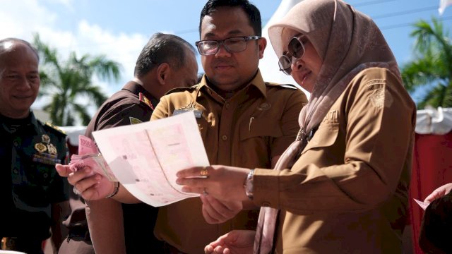 Bupati Husniah Apresiasi Penuntasan Kasus Uang Palsu, Pemkab&ndash;Kejari Gelar Pemusnahan