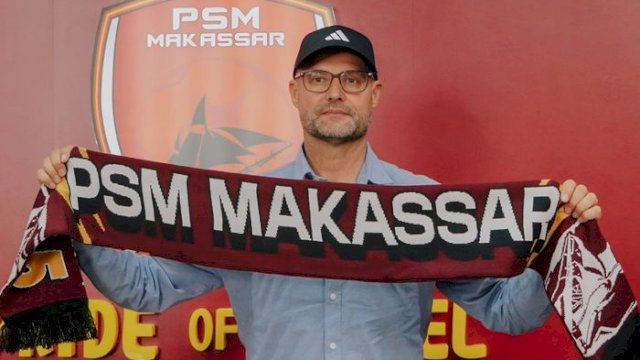 Pelatih baru PSM Makassar, Tomas Trucha, menujukkan start yang gemilang dalam tiga laga awal tanpa kekalahan di Super League 2025-2026