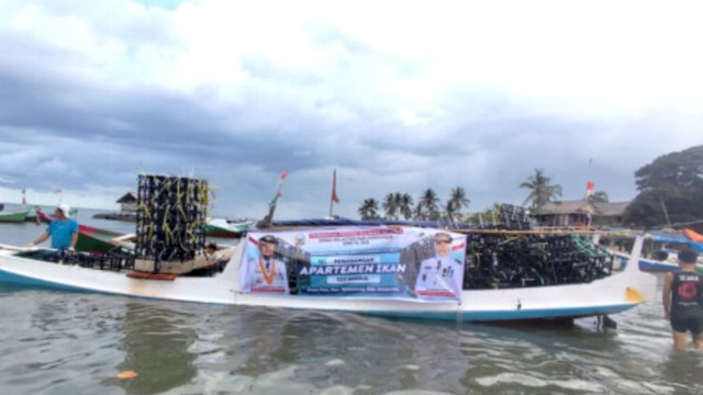 Pemerintah Provinsi Sulawesi Selatan melalui Dinas Kelautan dan Perikanan (DKP) telah membangun 1.657 unit apartemen ikan selama tahun 2025 untuk pengembangan kawasan perikanan rakyat.