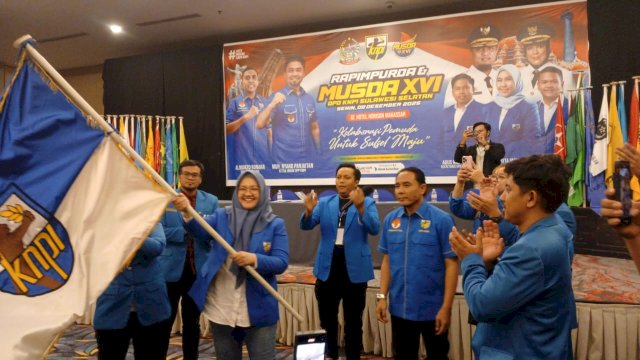 Vonny Ameliani Suardi resmi menjabat sebagai Ketua KNPI Sulawesi Selatan