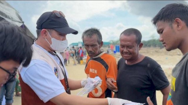 Kolaborasi Kemanusiaan FK UMI dan RSIA Amanat Perkuat Respons Medis di Lokasi Bencana