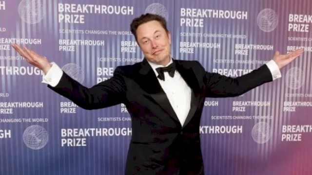  Elon Musk
