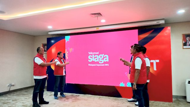 Media Update Kesiapan NARU Telkomsel Area Pamasuka di Gedung Baruga, Makassar, Kamis (18/12).