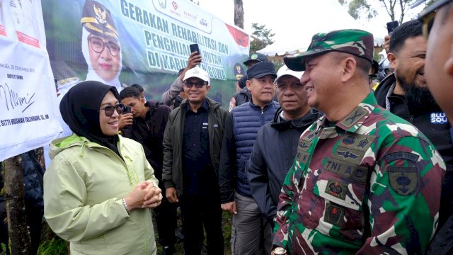 Tanam 10 Ribu Pohon, Bupati Gowa Ajak Semua Elemen Bersinergi Jaga Hutan dan Pegunungan