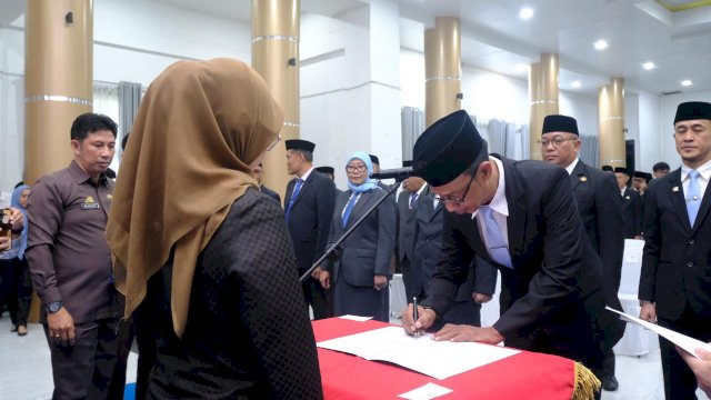 Perkuat Tata Kelola Pemerintahan, Bupati Gowa Lantik Pejabat Pimpinan Tinggi Pratama