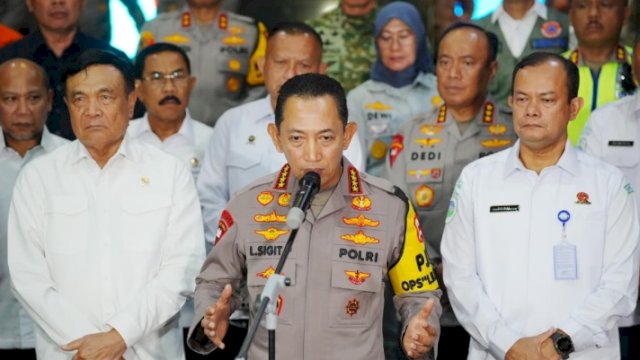 
Kapolri Jenderal Listyo Sigit Prabowo di Polda Metro Jaya, Jakarta Selatan pada Rabu malam, 31 Desember 2025. (Foto: Divhumas Polri)