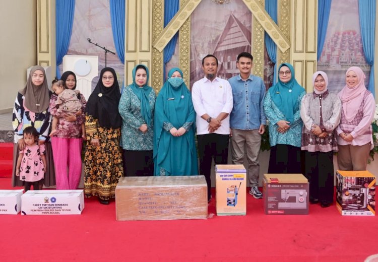 Ratusan UMKM di Sulsel Dapat Bantuan Akhir Tahun dari Pemprov