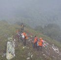 Serpihan Pesawat ATR 42-500 IAT Ditemukan di Pegunungan Bulusaraung, Evakuasi Terkendala Cuaca dan Kabut Tebal