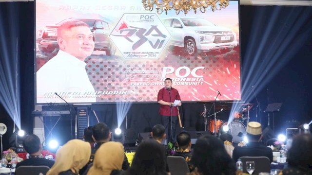 Wali Kota Makassar, Munafri Arifuddin saat menghadiri Gala Dinner Pajero Owners Community (POC) Indonesia, yang dirangkaikan dengan Rapat Besar Anggota (RBA) ke-6, di Ballroom Hotel Aryaduta Makassar, Sabtu (17/1/2026) malam.
