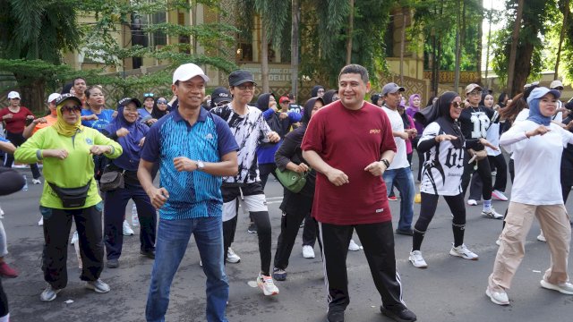 PERBANAS Sulsel Salurkan CSR Booth Portable, Munafri Tekankan Pemberdayaan UMKM