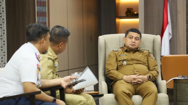 Pemkot Makassar Dorong Tata Kelola Pulau Adaptif Berbasis Riset