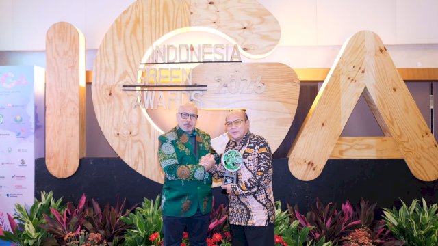 PLN UIP Sulawesi Sabet Penghargaan Platinum Alignment di Indonesia Green Awards 2026