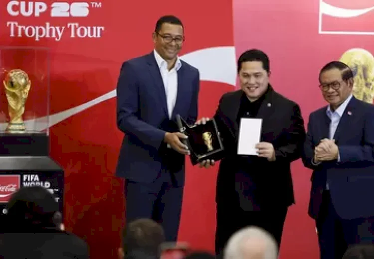 Trofi Piala Dunia Sapa Indonesia