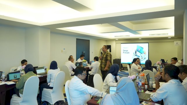 Tingkatkan Kompetensi SDM, Pelindo Regional 4 Gelar Pelatihan Business Presentation Skill