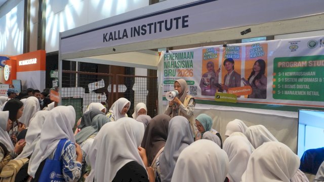 Pameran Pendidikan LLDIKTI IX: Booth Kalla Institute Jadi Primadona Pelajar SMA di Makassar