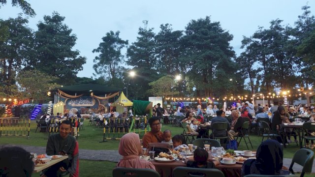 MaxOne Makassar Catat Ribuan Reservasi Berkat Paket Bukber Rp99 Ribuan