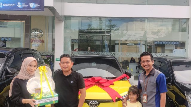 Gak Cuma Gaya, Toyota Raize Resmi Jadi SUV Compact Paling 'Laku' di Awal 2026