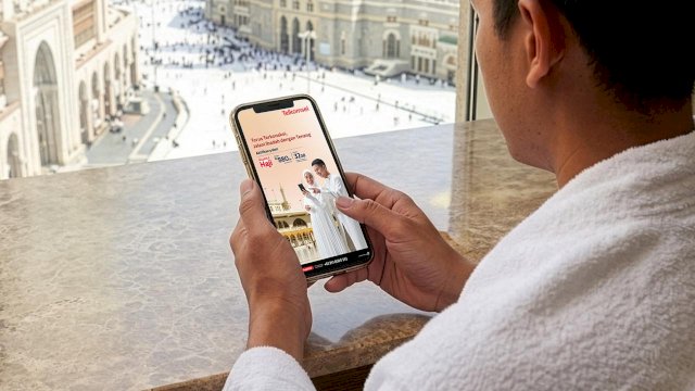 Telkomsel menghadirkan Paket RoaMAX Haji 2026 untuk mendukung konektivitas digital jemaah haji Indonesia, dengan akses jaringan 5G di Arab Saudi, GraPARI Makkah, Posko Haji Telkomsel di 17 embarkasi, serta layanan pelanggan 24/7 bebas biaya via Call Center, Asisten Virtual Veronika, fitur Haji Corner di MyTelkomsel.