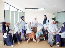 Peringati Hari Kartini, Pegawai PLN UIP Sulawesi Berkebaya dan Berbatik saat Bekerja