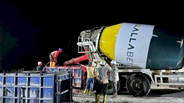 Dalam proyek strategis ini, Kalla Beton dipercaya untuk menyuplai sebanyak 6.057 pcs Precast U-Ditch dengan total nilai kontrak kurang lebih mencapai Rp4 miliar. 
