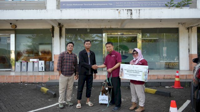 GMTD Salurkan 5 Ekor Hewan Kurban ke Masjid di Kawasan Tanjung Bunga