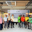 PLN Sulserabar Salurkan Ratusan Paket Daging Kurban dan Sembako di Hari Raya Iduladha 1447 H