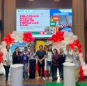 Pertamina IT Bitung Latih Pengajar Rumah Anak Pesisir Keterampilan Dekorasi Acara