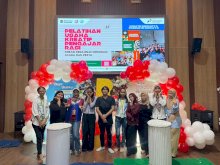 Pertamina IT Bitung Latih Pengajar Rumah Anak Pesisir Keterampilan Dekorasi Acara