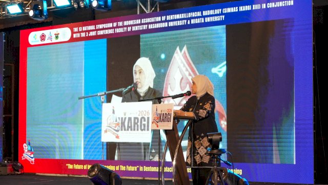 Wakil Wali Kota Makassar Aliyah Mustika Ilham membuka secara resmi Simposium Nasional IKARGI XIII dan International Joint Conference 2026 di Macora Ballroom Hotel The Rinra Makassar, Jumat (5/6/2026).