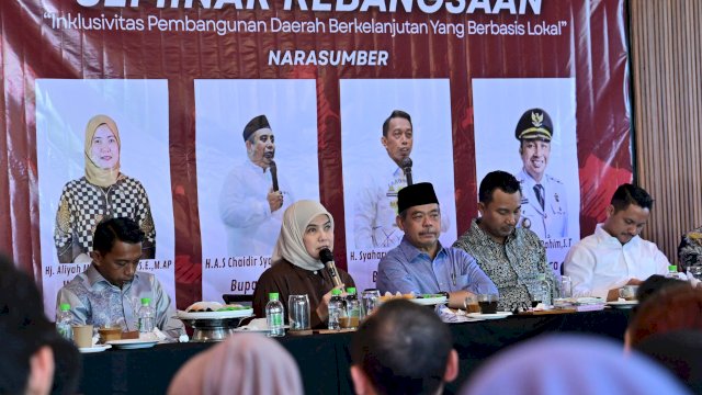 Wakil Wali Kota Makassar Aliyah Mustika Ilham (tiga dari kiri) saat memaparkan usulan pembentukan Badan Aspirasi Masyarakat (BAM) untuk tingkat DPRD dalam Seminar Kebangsaan yang digelar DPW PGK Sulsel di Makassar, Sabtu (6/6/2026).