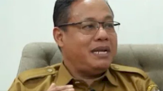 Kepala Bappeda Kota Makassar, Muh. Dahyal, saat memberikan pengarahan dalam rapat koordinasi internal dan Capacity Building Bappeda Makassar, Jumat (15/5/2026). Dalam forum ini, Dahyal menginstruksikan agar penyusunan RKPD 2027 fokus pada pemberdayaan UMKM dan jaminan sosial warga rentan.