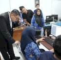 Pendaftar Jalur Non-Domisili Membludak, SMPN 6 dan SMPN 3 Makassar Tambah Personel Verifikator