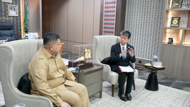 Wali Kota Makassar, Munafri Arifuddin, menerima kunjungan audiensi Konsulat Jenderal Jepang di Makassar, Ohashi Koichi, di Kantor Balai Kota Makassar, Selasa (28/4/2026).