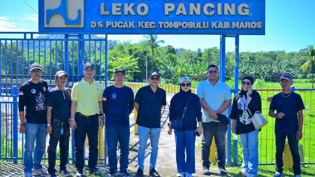 Plt Direktur Umum Perumda Air Minum Kota Makassar, Andi Taufiq Aris, bersama Plt Direktur Keuangan, Wirda Fauzah Madjid, dan jajaran tim teknis meninjau langsung kondisi Bendungan Leko Pancing, Kabupaten Maros, Jumat (5/6/2026).