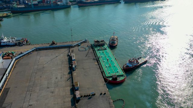 Pelindo Marine Siapkan Layanan Tunda Kapal FAME Pasok Biodiesel B50