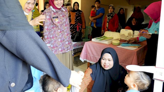 Wakil Wali Kota Makassar, Aliyah Mustika Ilham, meninjau fasilitas pelayanan publik di Kelurahan Gunung Sari sebagai bagian dari persiapan menghadapi Lomba Kelurahan Berprestasi Tahun 2026, Jumat (26/6/2026).
