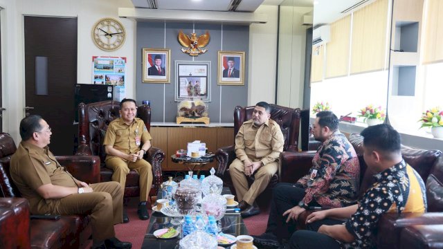Wali Kota Makassar, Munafri Arifuddin, saat melakukan audiensi bersama Dirjen Bina Keuangan Daerah Kemendagri untuk membahas kelanjutan proses seleksi Direksi PDAM Makassar.