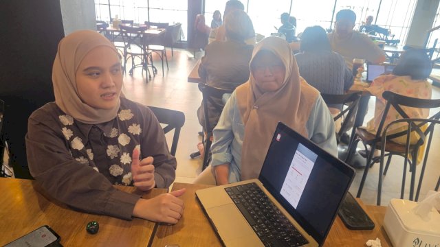 Tim Ahli Pemkot Makassar Bidang Percepatan Digitalisasi memperkenalkan akses layanan publik LONTARA+ versi website yang kini dapat digunakan masyarakat luas.